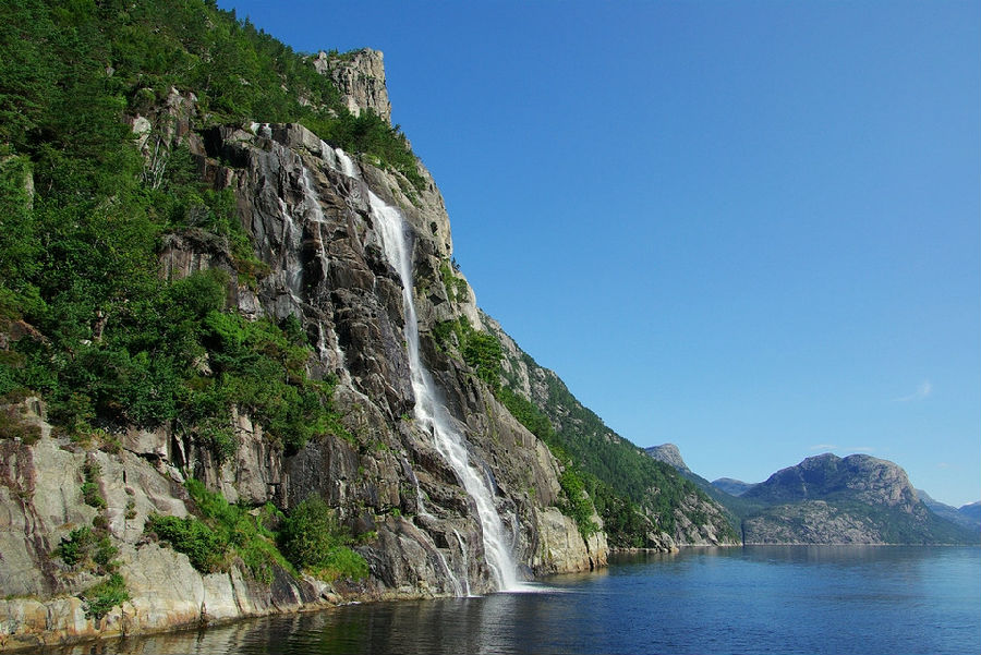 吕瑟峡湾.jpg