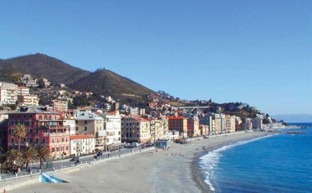 IT-Savona-strand-varazze-440x273.jpg